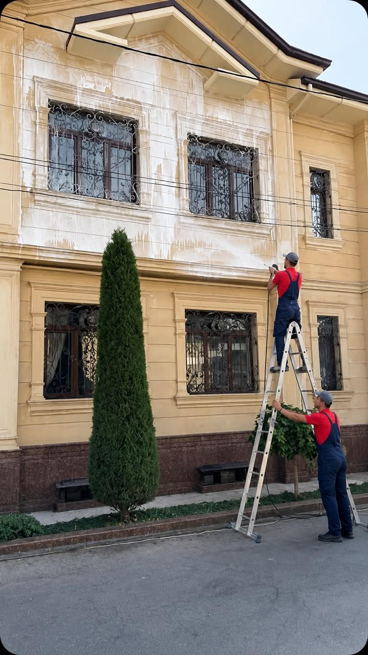 Мойка окон в Бишкеке — мытьё стекла профессиональной стяжкой